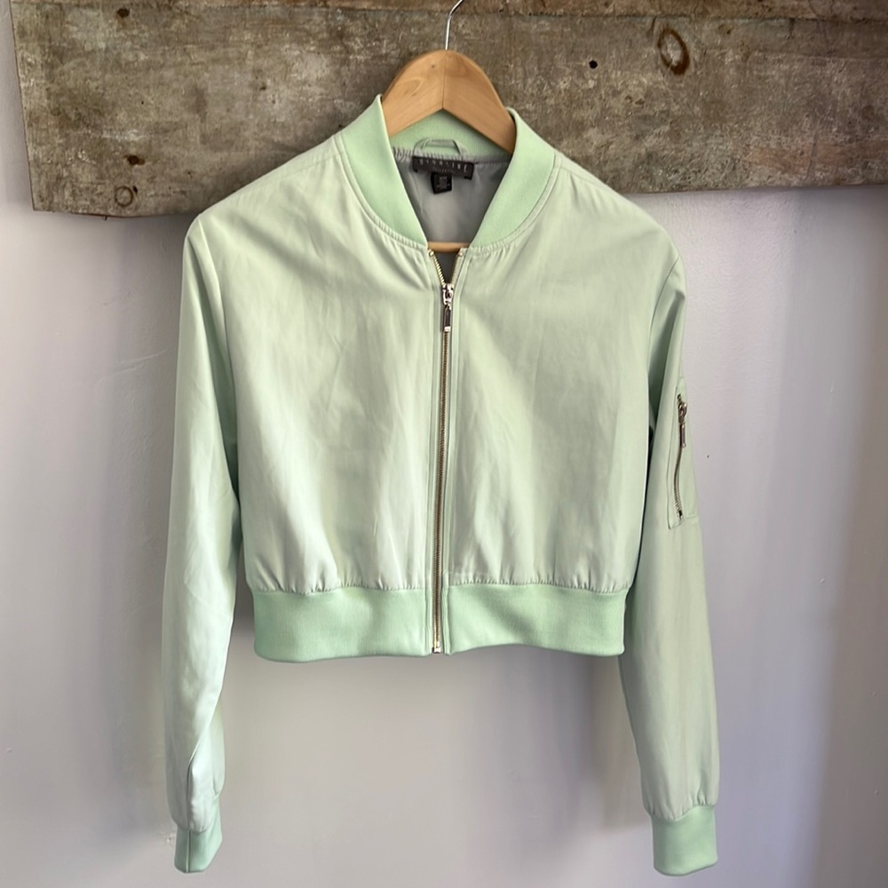 Crop lightweight jacket